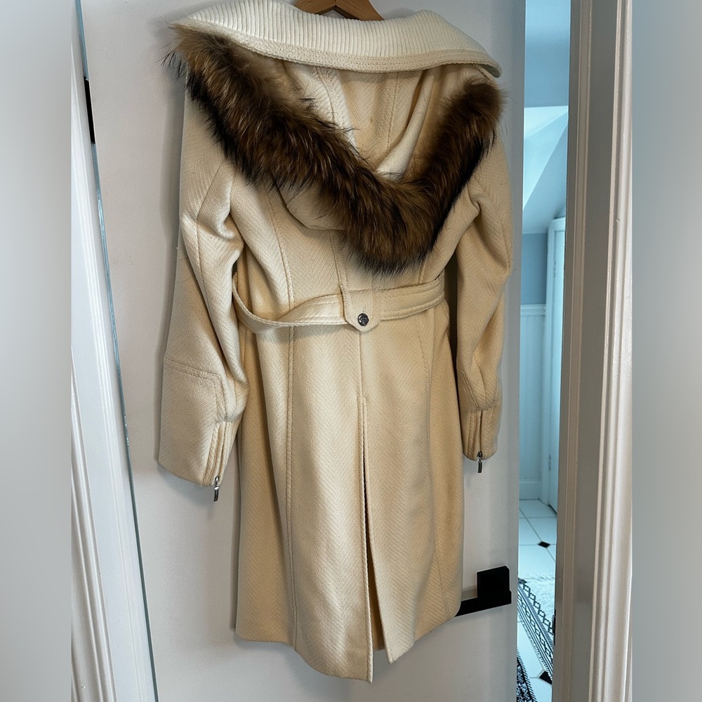 Laundry by Shelli Segal Coat size 6